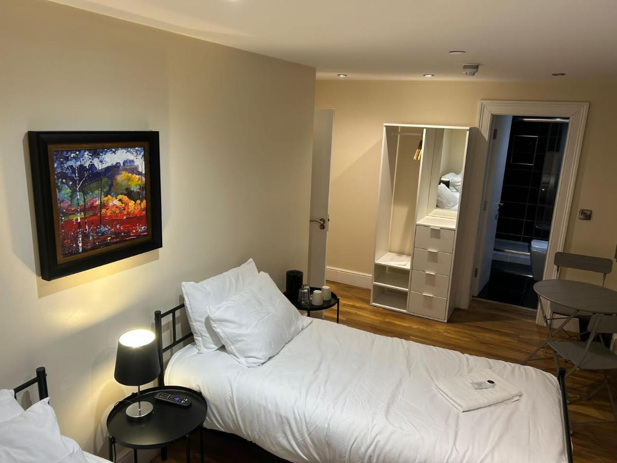 Twin Room With En-Suite Édimbourg Extérieur photo